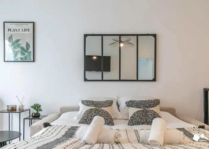 Mba - Boulangers Splendide Apartman *